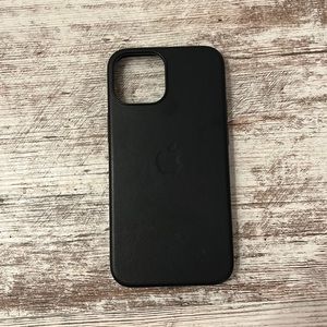 iPhone 13 mini Leather Case with MagSafe
- Midnight Never used